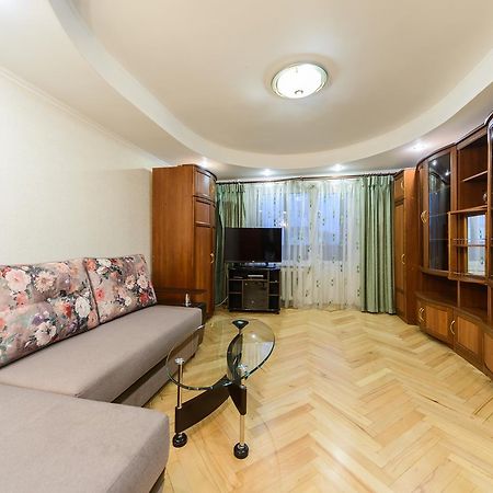 Apartment on Lesi Ukrainky Blvd Kiev Extérieur photo