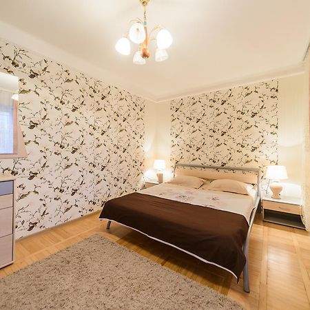 Apartment on Lesi Ukrainky Blvd Kiev Extérieur photo