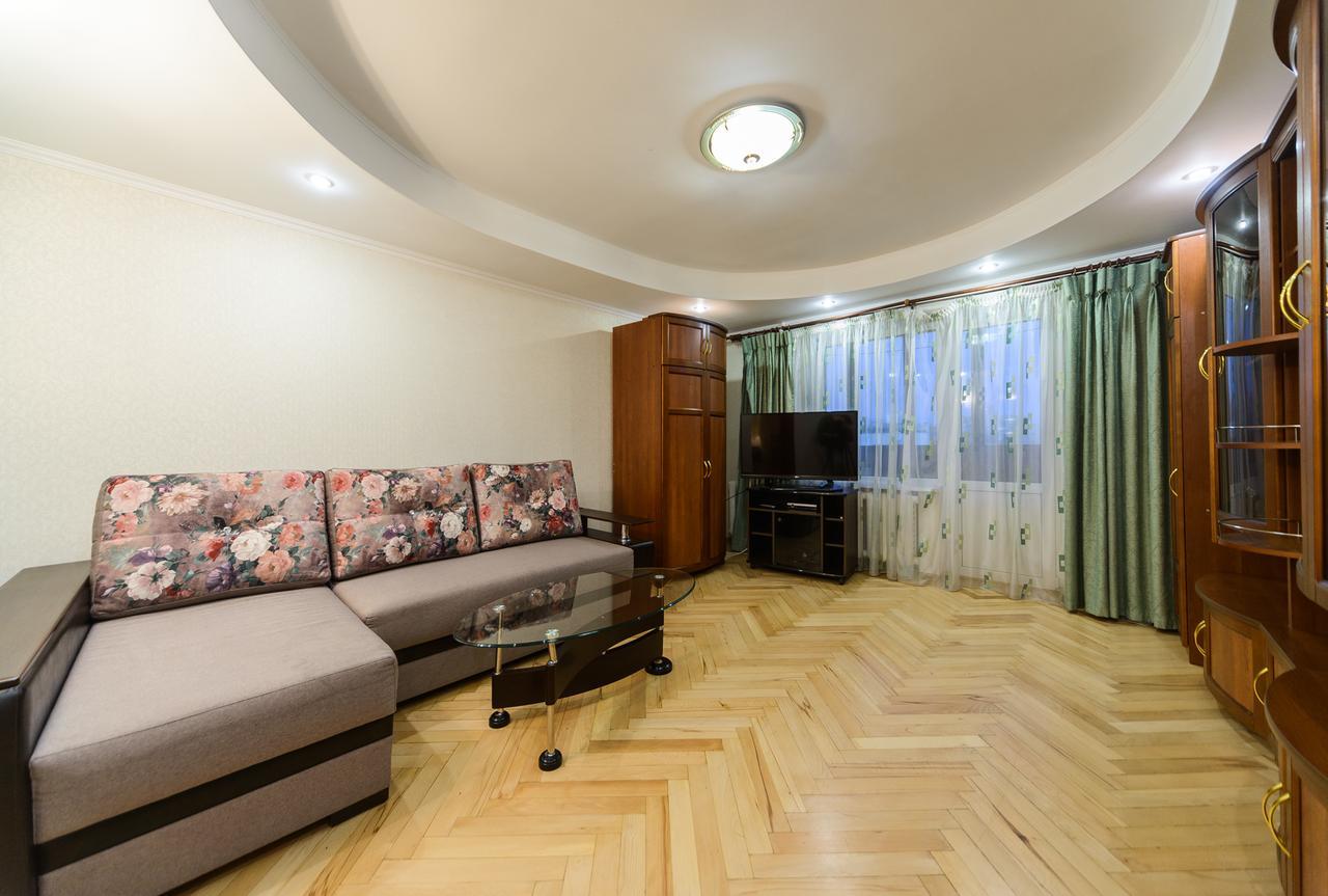 Apartment on Lesi Ukrainky Blvd Kiev Extérieur photo