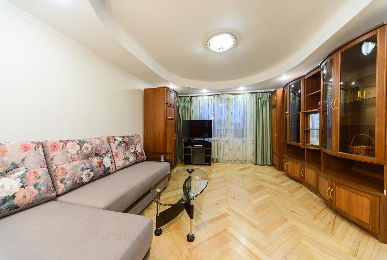 Apartment on Lesi Ukrainky Blvd Kiev Extérieur photo