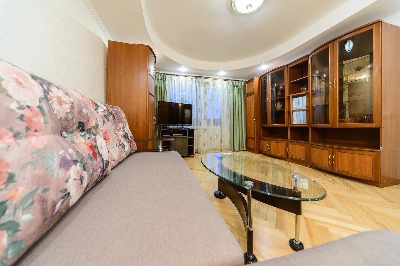 Apartment on Lesi Ukrainky Blvd Kiev Extérieur photo
