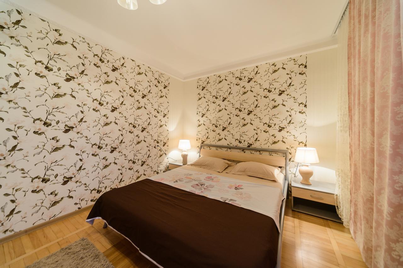 Apartment on Lesi Ukrainky Blvd Kiev Extérieur photo