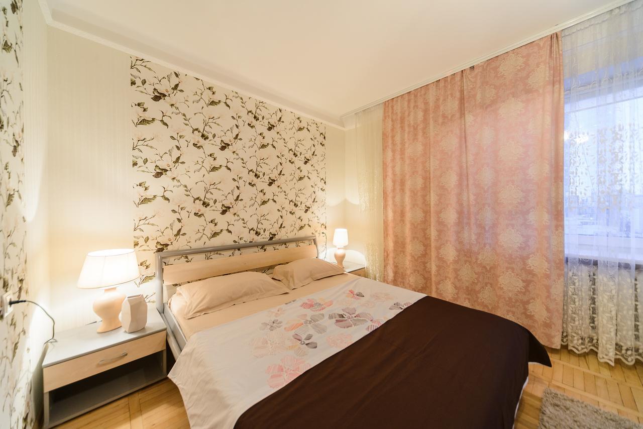Apartment on Lesi Ukrainky Blvd Kiev Extérieur photo
